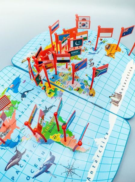 Wooden World Map with 36 Flags – Educational Geography Puzzle for Kids